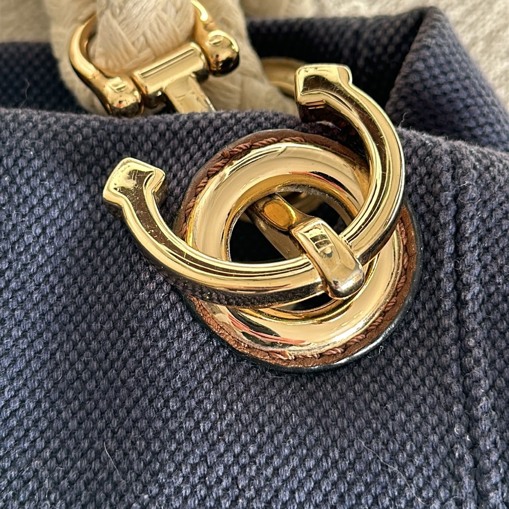 Michael Kors Hand Bag - Picture 5 of 15